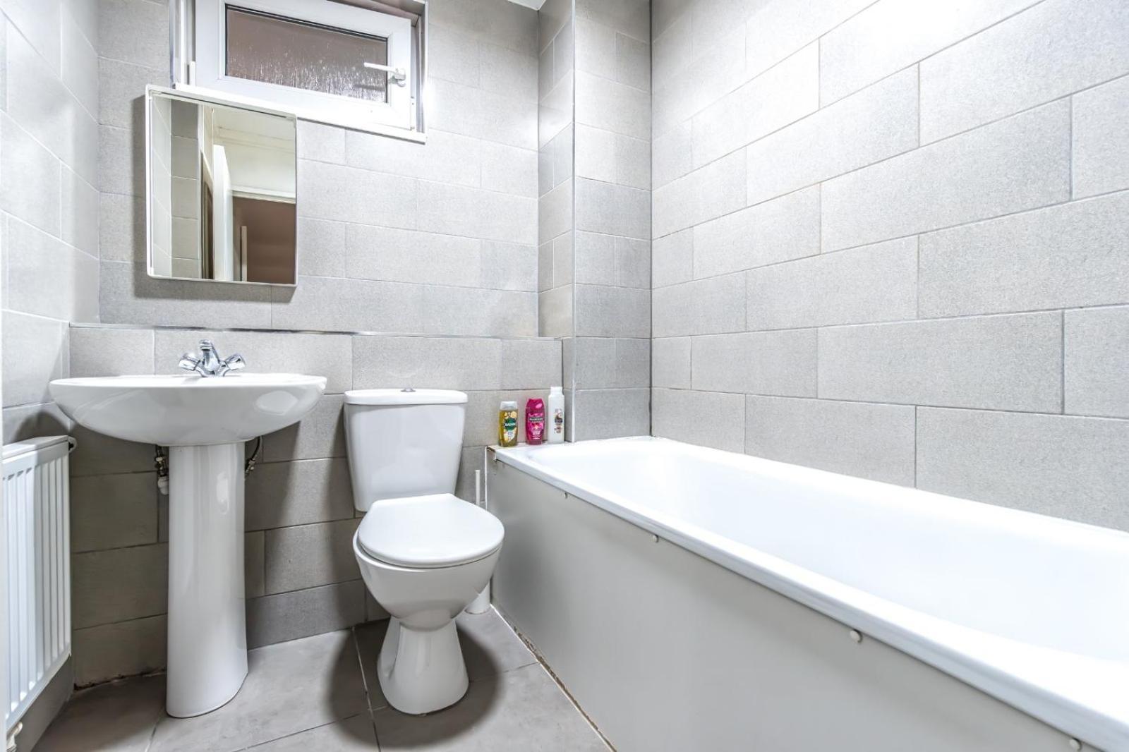Cosy Guest House In Central Лондон Экстерьер фото